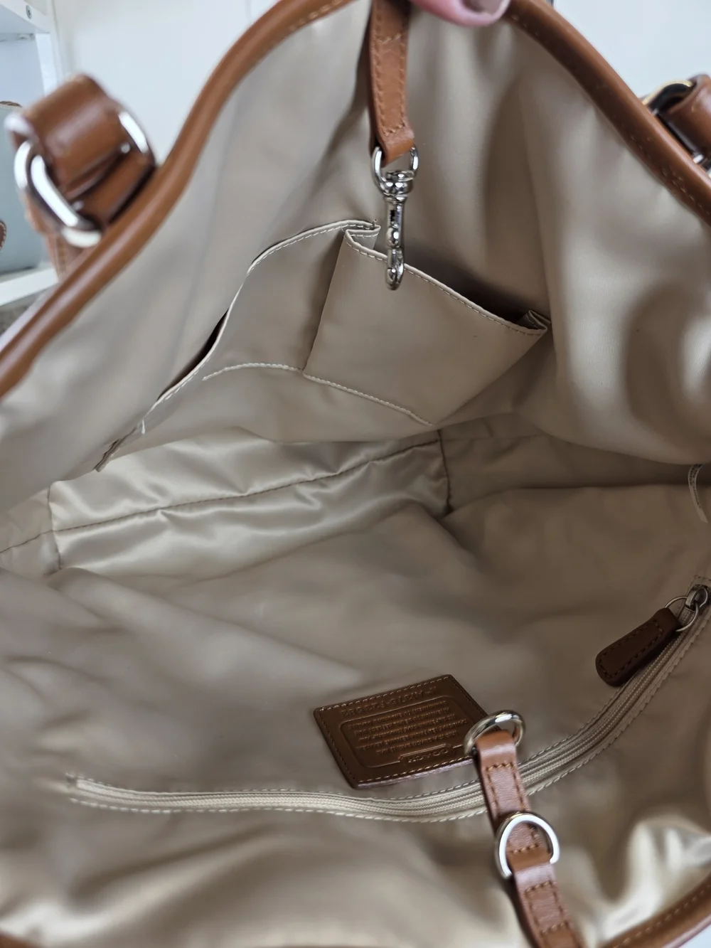 Coach Park Y2K Colorblock White & Navy Leather Tote with Brown Trim Shoulder Bag